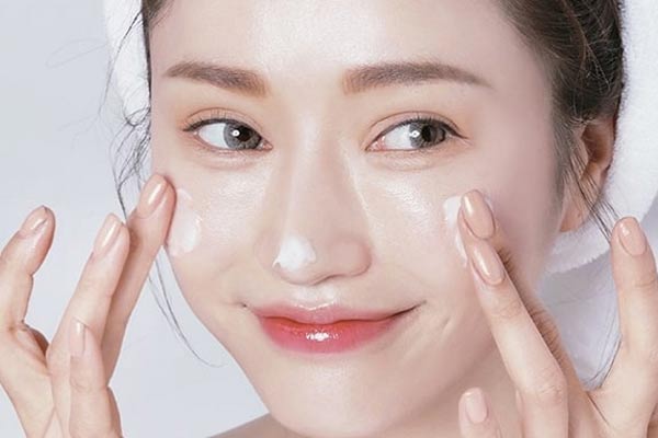 Tip Chọn Kem Dưỡng Trắng Da Mặt “Chuẩn” Mà Bạn Nên Biết
