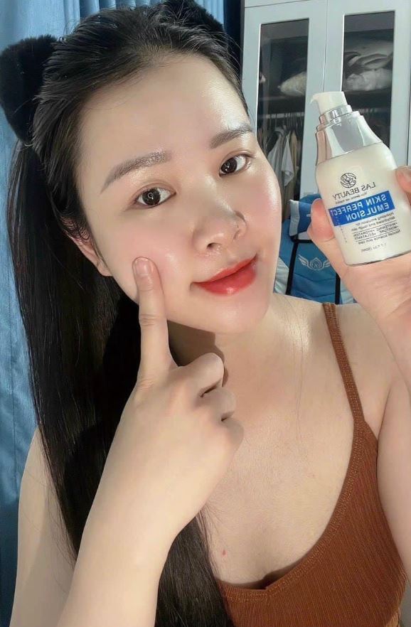 Sữa dưỡng rong nho - Tinh chất dẽ thẩm thấu sâu vào trong da