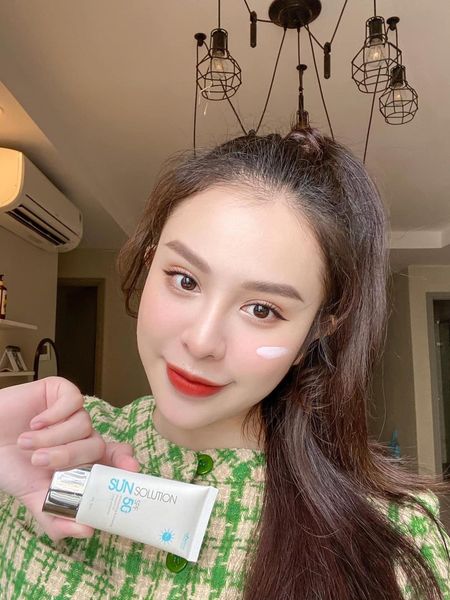 Thoa kem không gây bết rít khó chịu